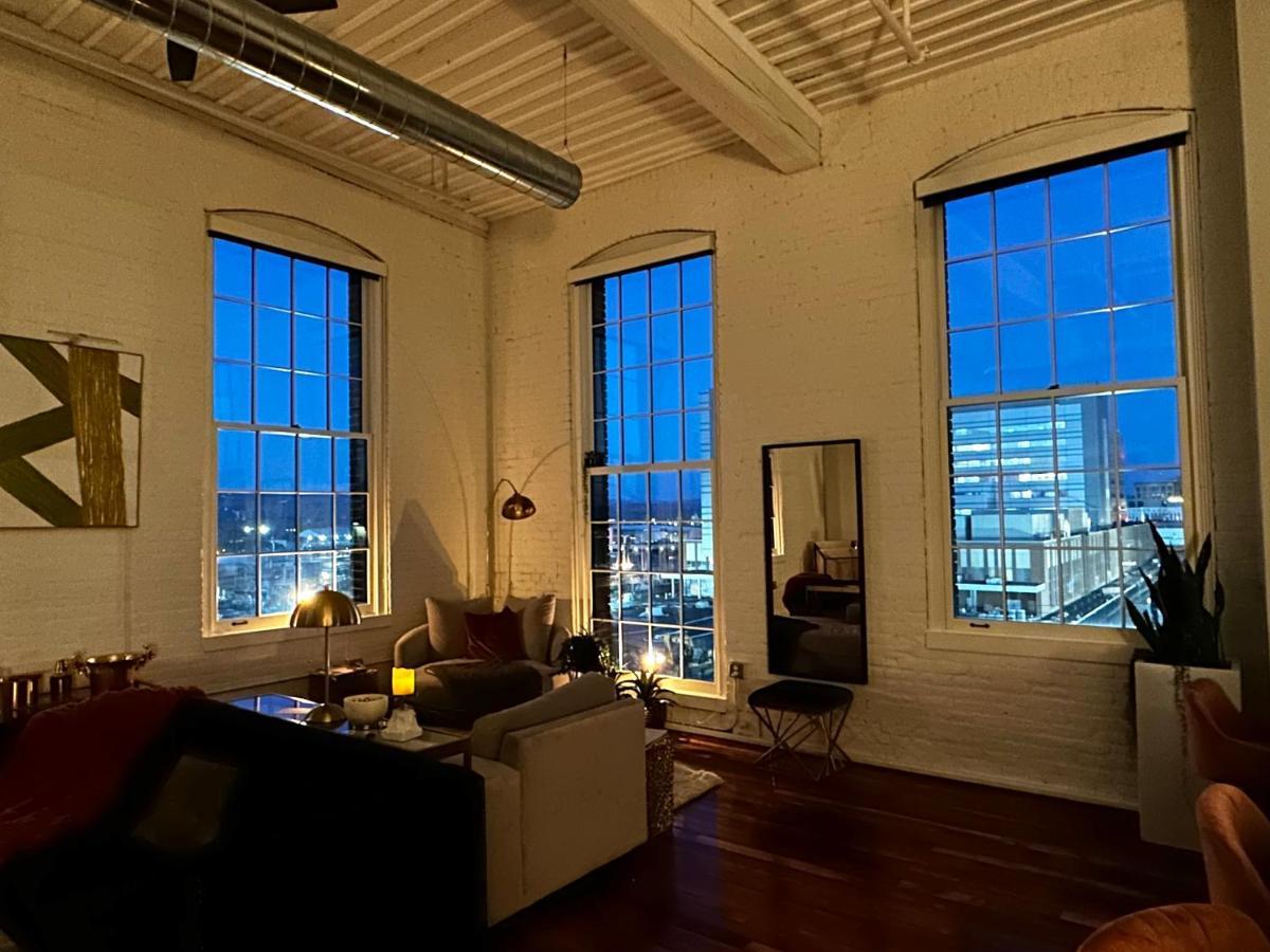 2Br 2Br Le Chateau 505 Lux Penthouse In A Historic Building Utica Esterno foto