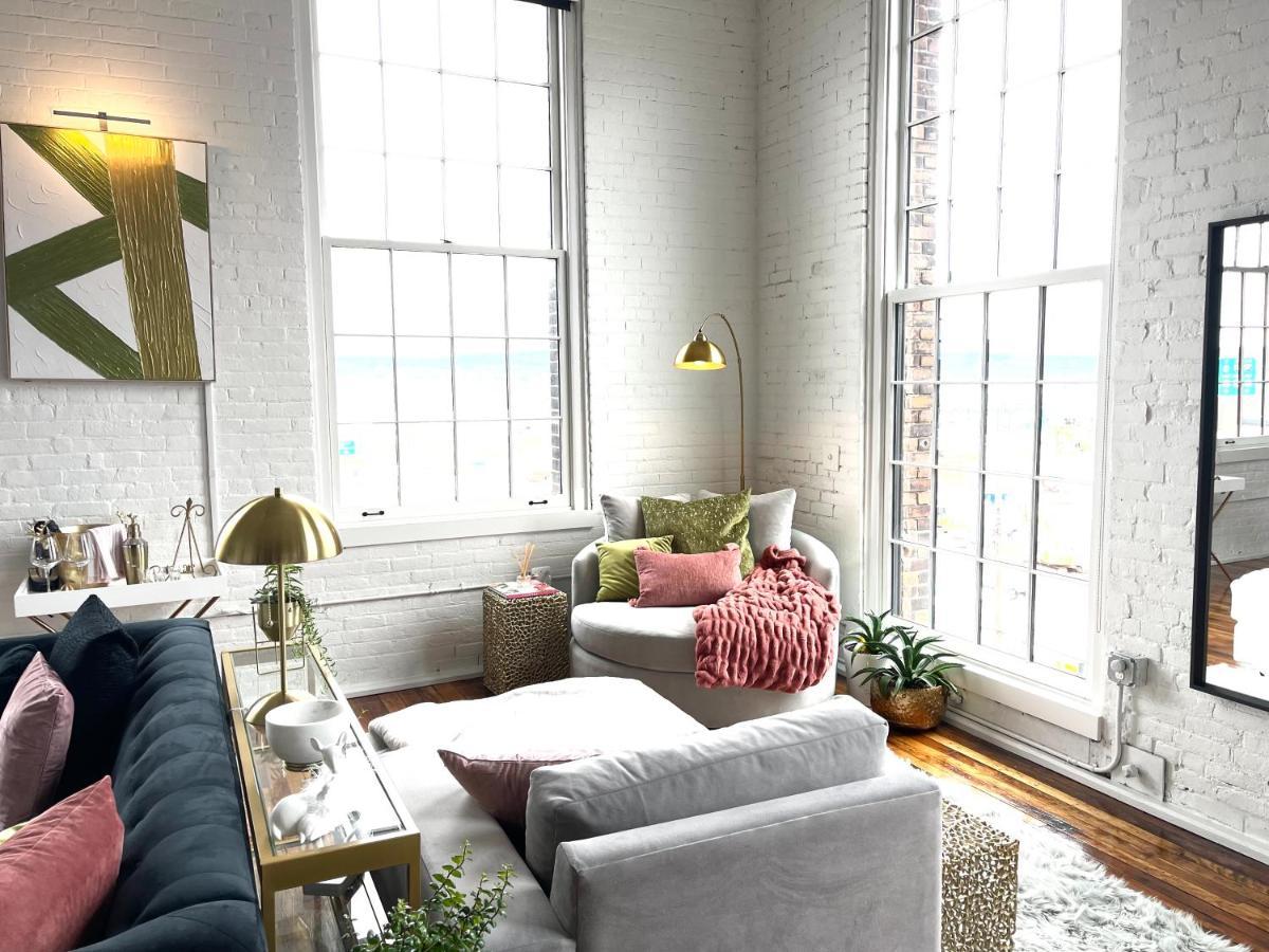 2Br 2Br Le Chateau 505 Lux Penthouse In A Historic Building Utica Esterno foto