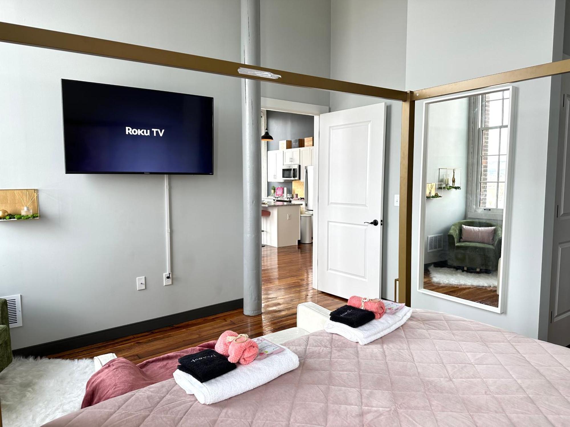 2Br 2Br Le Chateau 505 Lux Penthouse In A Historic Building Utica Esterno foto