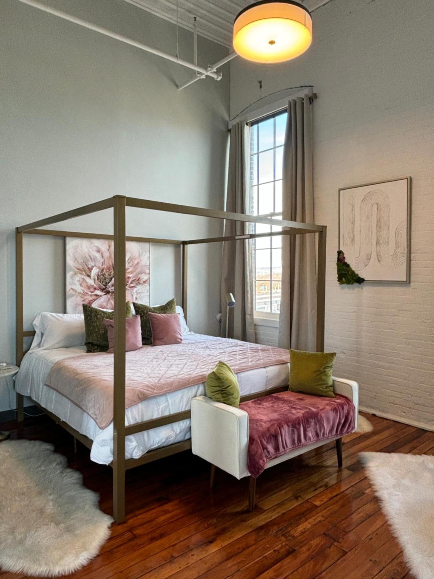 2Br 2Br Le Chateau 505 Lux Penthouse In A Historic Building Utica Esterno foto